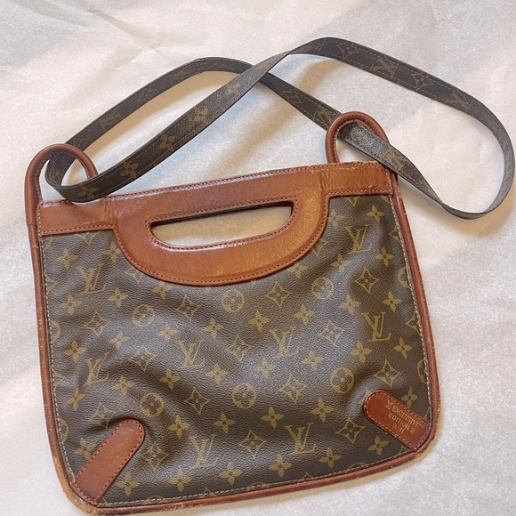 Rare Vintage Limited Louis Vuitton Exclusive Edition #2 0241 Bag PERFECT 4 IPAD! - Picture 1 of 13